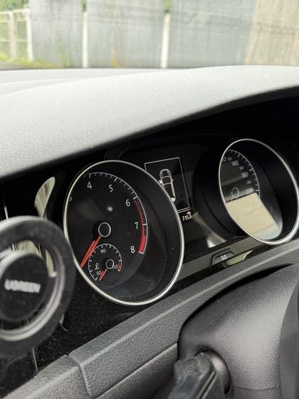 Avant : compteurs (Golf 7)