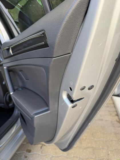 Après le passage de Stanwash : feuillure de porte (Golf 7)