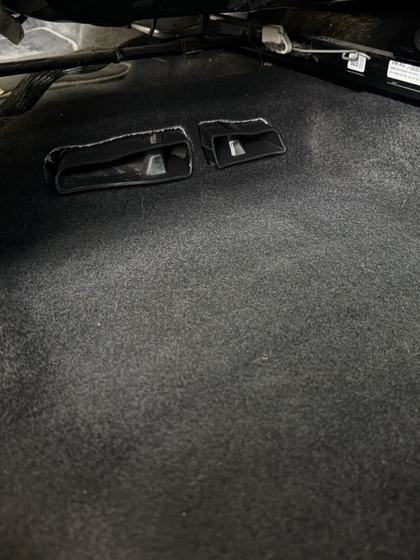 Après le passage de Stanwash : moquette sous siège (Golf 7)
